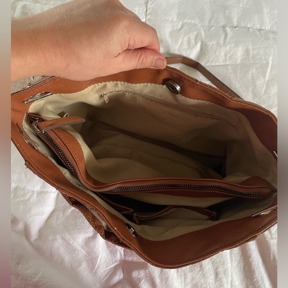 JONES NEW YORK quilted purse in caramel color - Picture 8 of 9